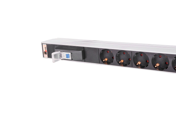 Вертикальный блок розеток Rem-16 с авт. 16A, 15 Schuko, 10 IEC 60320 C19, 16A, алюм, 42-48U, колодка